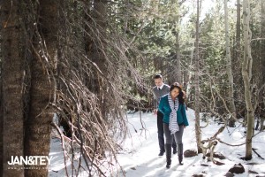 Mammoth Lakes Snow Engagement Session Photos